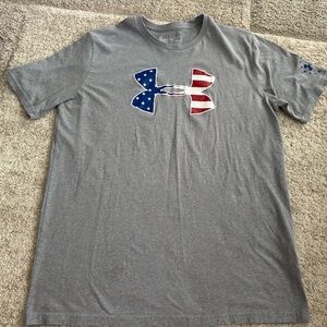 Under Armour Gray Men's T-Shirt Large